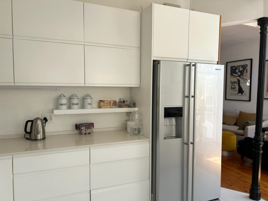 To Let 2 Bedroom Property for Rent in Sea Point Western Cape